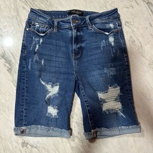 Judy Blue Amaya Bermuda Distressed Jean Shorts size M